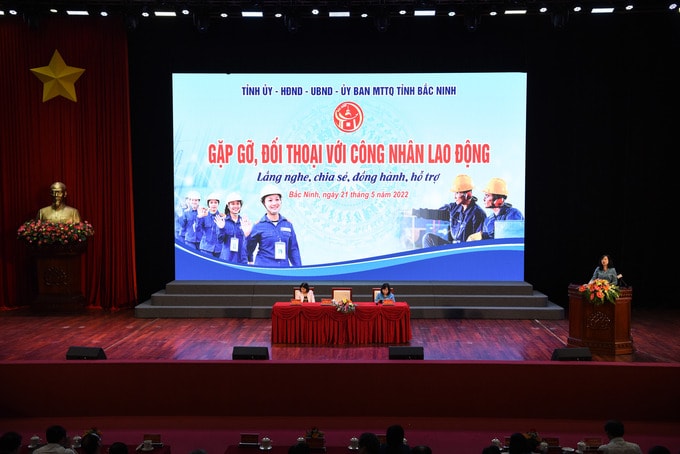 bac-ninh-gap-go-doi-thoai-voi-cong-nhan-lao-dong-8-2318.jpg