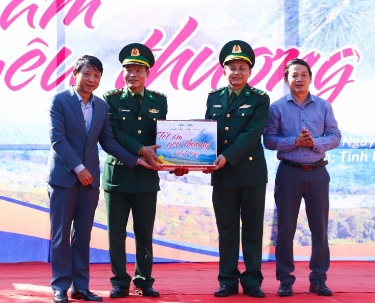 tết ấm hương khê - phú gia