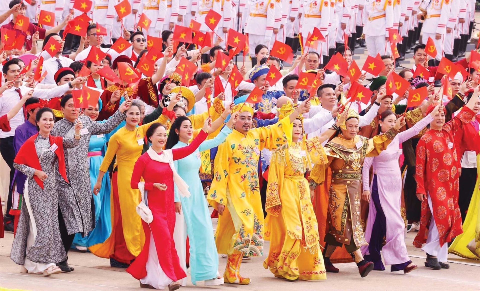 Khối Văn hóa, Thể thao diễu hành trong Lễ kỷ niệm 80 năm Cách mạng Tháng Tám thành công và Quốc khánh 2-9 tại Hà Nội, ngày 2-9-2025_Ảnh: TTXVN