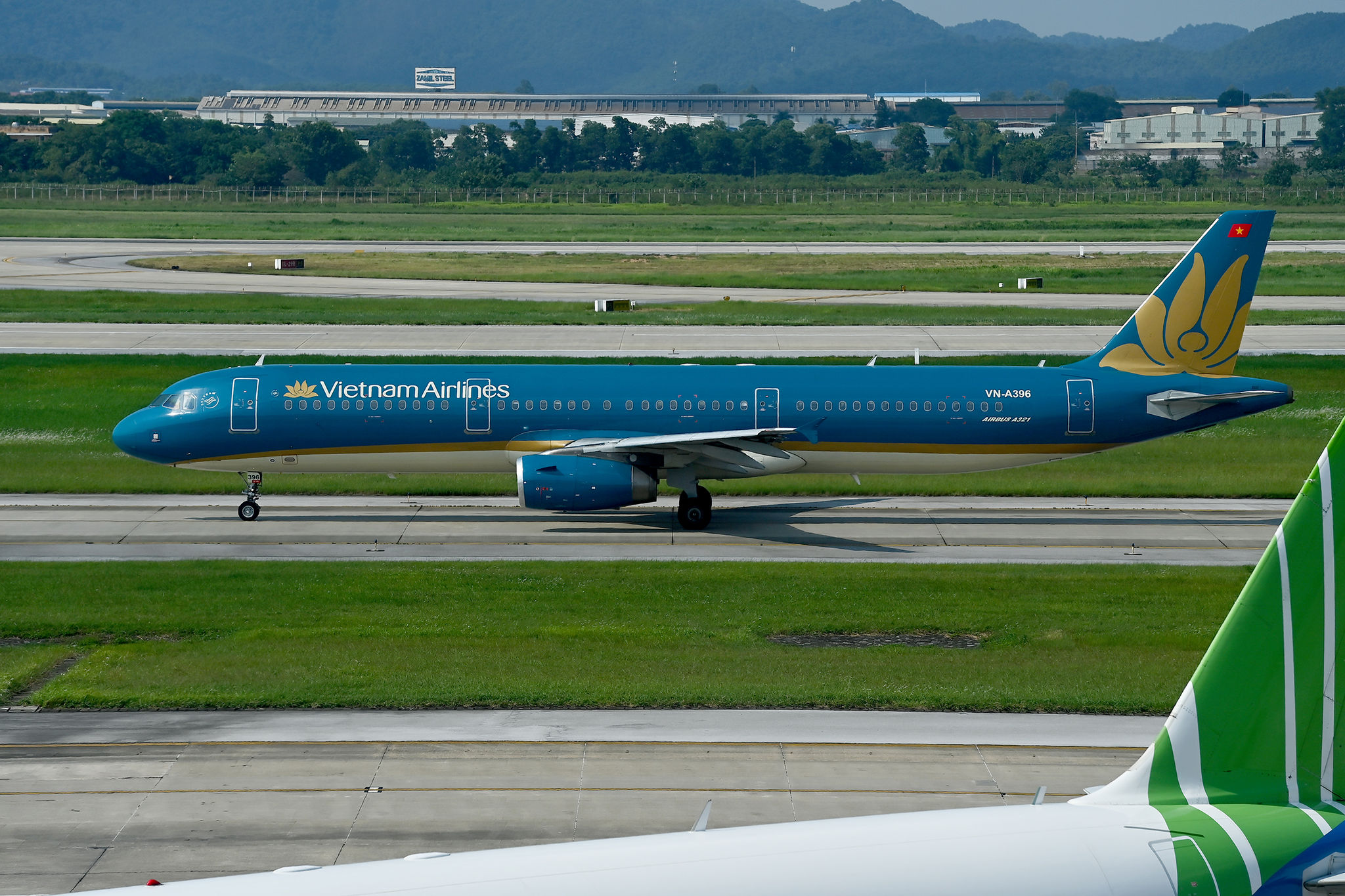 vietnam-airlines.jpg