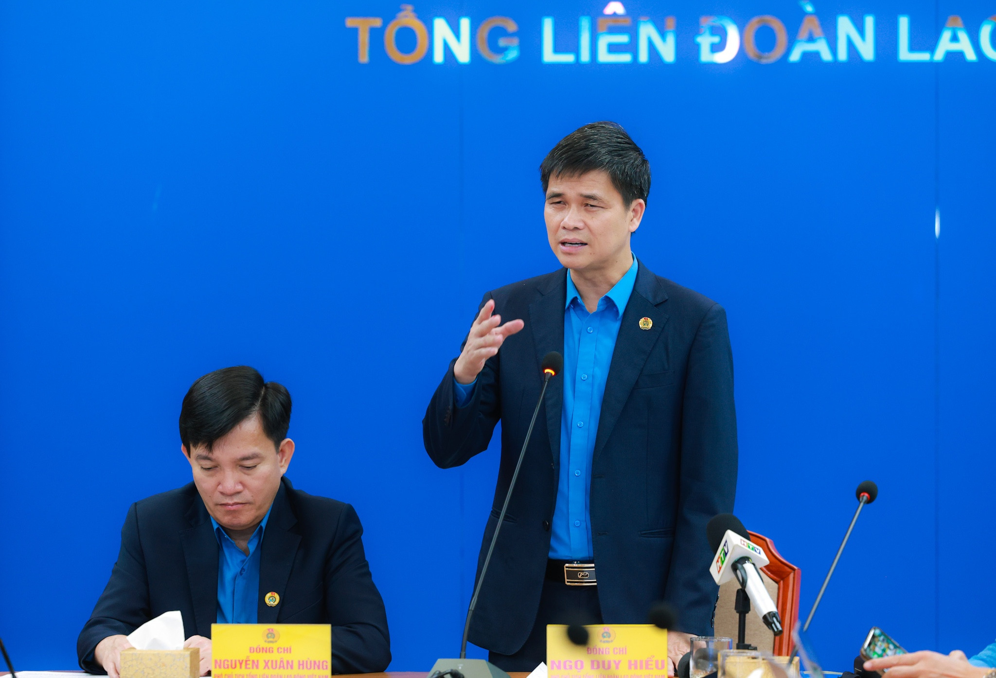 Đồng chí Ngọ Duy Hiểu - Phó Bí thư Thường trực Đảng ủy, Phó Chủ tịch Tổng Liên đoàn lao động Việt Nam phát biểu tại buổi họp báo_Ảnh: PV