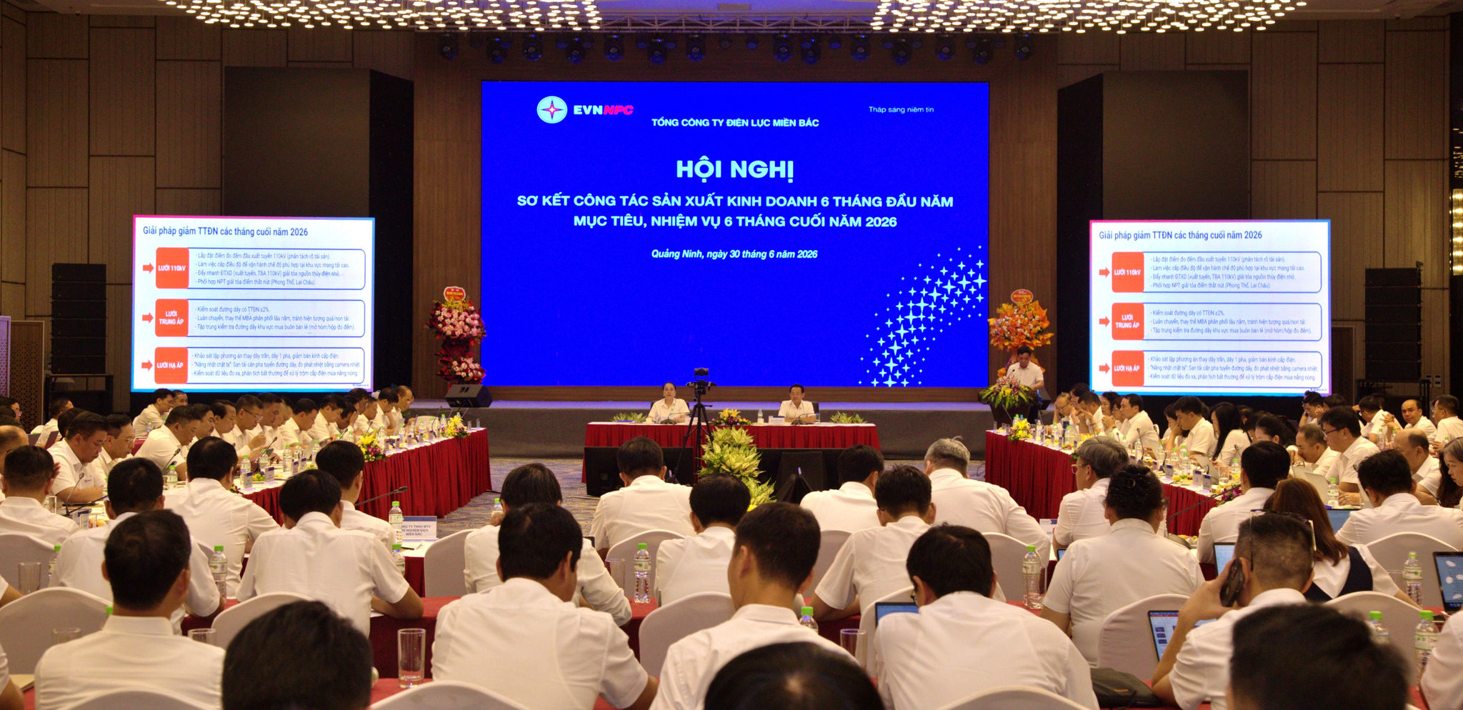 toàn cảnh hội nghị