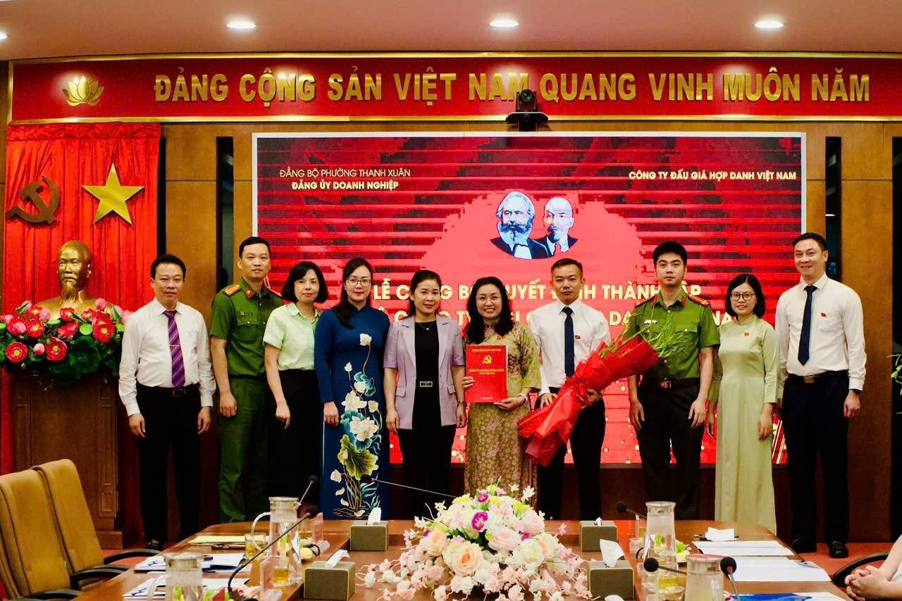 chi-bo-dau-gia.jpg
