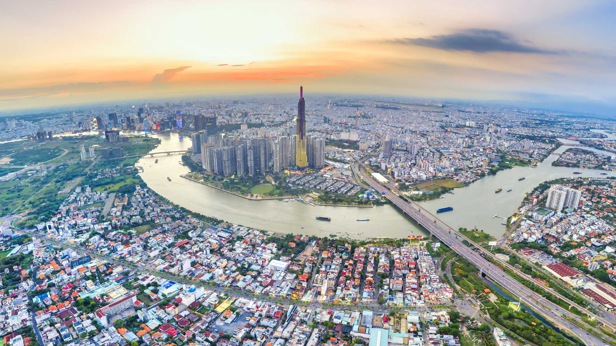 Thành phố Hồ Chí Minh: Nửa thế kỷ xây dựng và phát triển