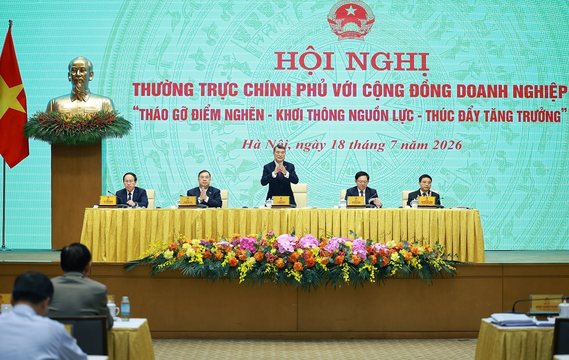 Thủ tướng Lê Minh Hưng chủ trì Hội nghị Thường trực Chính phủ với cộng đồng doanh nghiệp. Ảnh_thethaovanhoa.vn