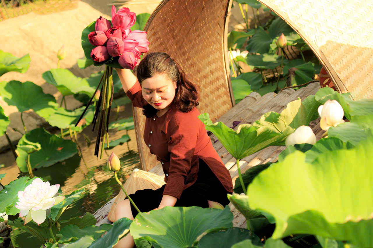 du-khach-trai-nghiem-hai-sen.jpg