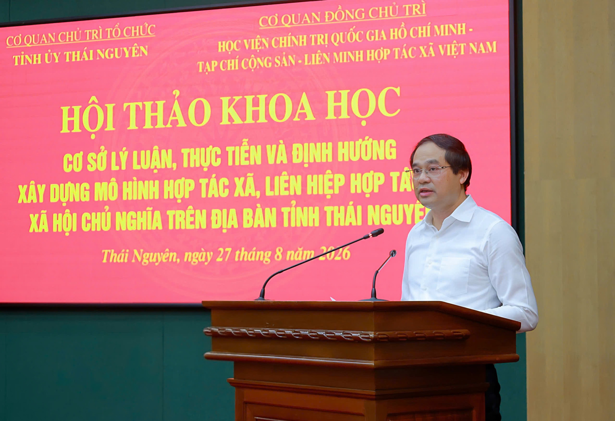 Đồng chí Trịnh Xuân Trường - Ủy viên Trung ương Đảng, Bí thư Tỉnh ủy Thái Nguyên phát biểu khai mạc Hội thảo_Ảnh: H.G