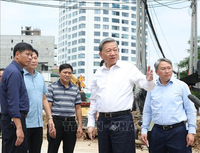 vna_potal_tong_bi_thu_chu_tich_nuoc_kiem_tra_thuc_dia_mot_so_du_an_trong_diem_tren_dia_ban_ha_noi_stand 3
