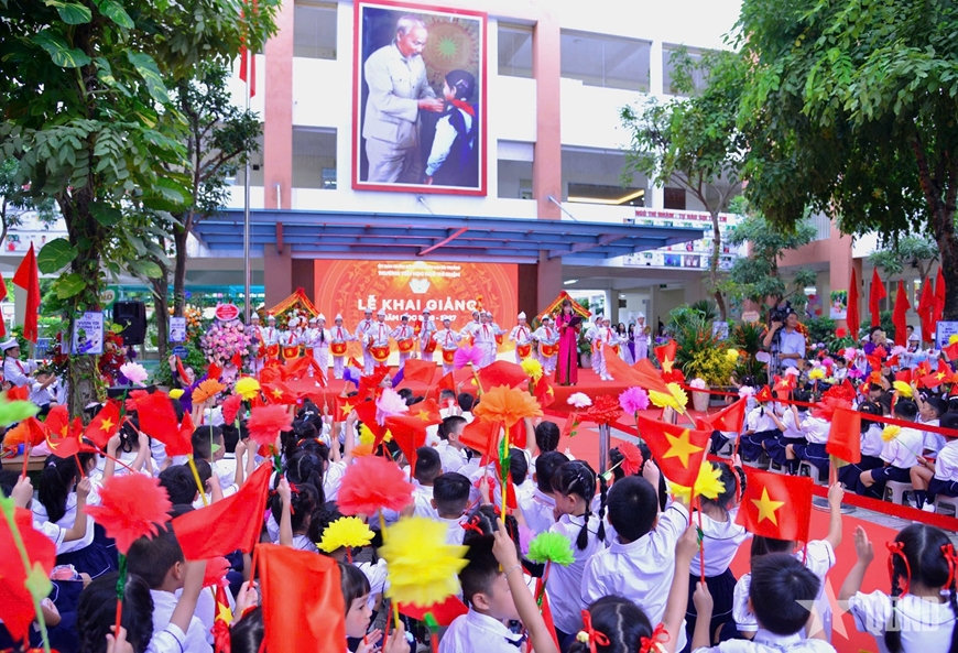 tieu-hoc-ngo-thi-nham.jpg