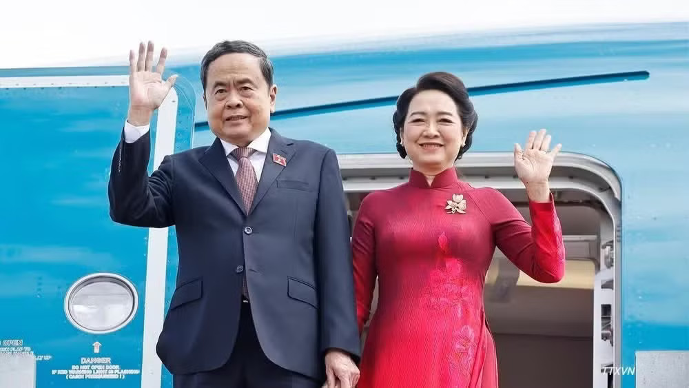 vna-potal-chu-tich-quoc-hoi-tran-thanh-man-den-seoul-bat-dau-tham-chinh-thuc-han-quoc.avif