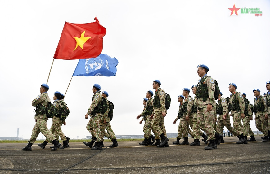 viet-nam-gin-giu-hoa-binh.jpg