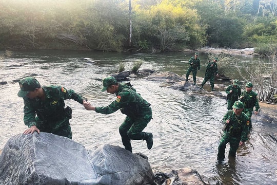 Xuân về trên đỉnh Ia O