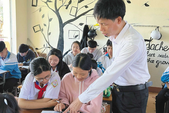 Thầy giáo sáng tạo, truyền cảm hứng trên biên giới Ia Grai