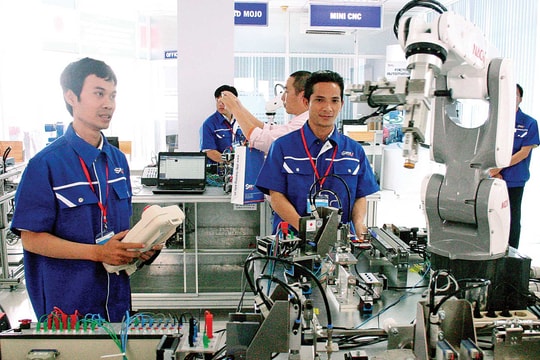 Đi tìm lời giải cho bài toán nguồn nhân lực chất lượng cao trong khu vực công