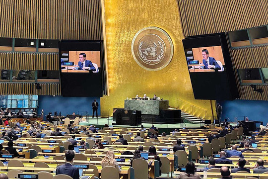 Bước chuyển của cục diện quan hệ quốc tế