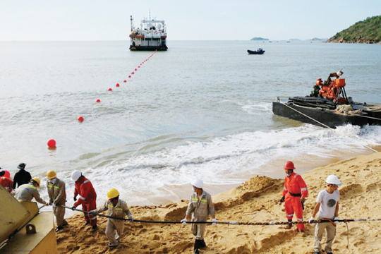 Khi “xa lộ dưới đáy biển” luôn đối mặt với các rủi ro