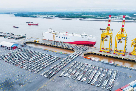 Hoàn thiện thể chế phát triển kinh tế tư nhân ở Việt Nam