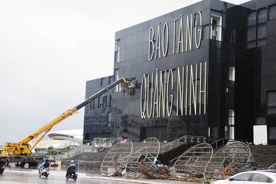 Tỉnh Quảng Ninh đoàn kết khắc phục hậu quả mưa bão, ổn định cuộc sống