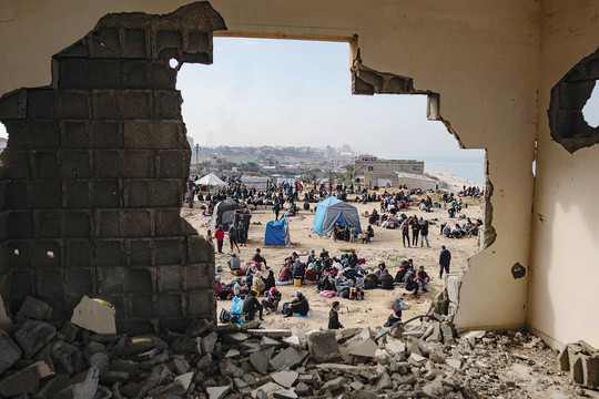 Từ xung đột địa - chính trị đến thảm họa nhân đạo và con đường kiến tạo hòa bình bền vững