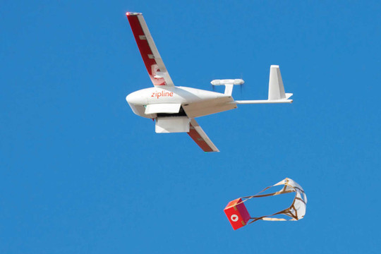 Drone - “cánh tay nối dài” của ngành y tế thế giới