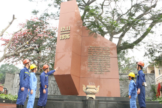 Có một ngày miền mỏ bất khuất