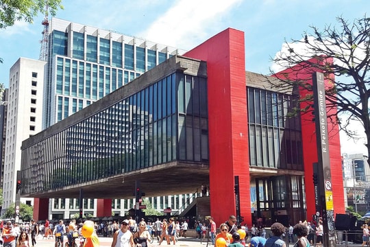 Lãng du ở xứ sở Samba