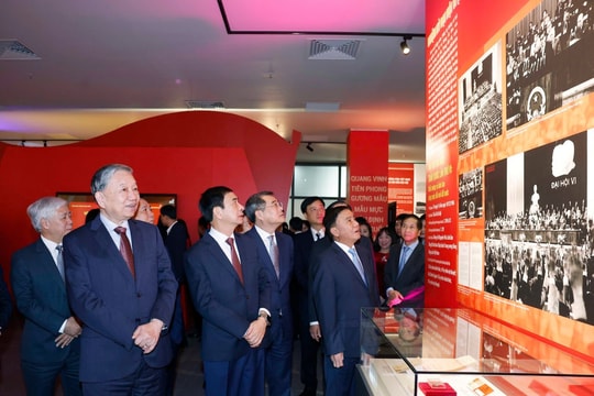 Tổng Bí thư Tô Lâm dự khai mạc Triển lãm “Đảng Cộng sản Việt Nam - từ Đại hội đến Đại hội”