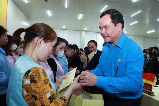 “Tết Sum vầy - Xuân ơn Đảng” ấm lòng đoàn viên, người lao động