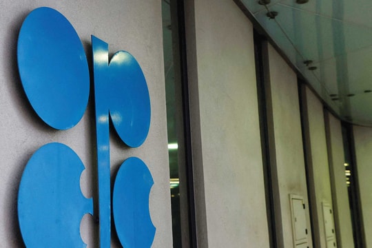 Thị trường dầu mỏ: Những biến động và tác động