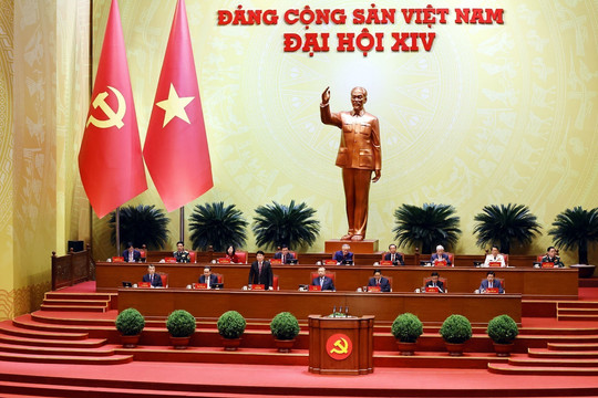 Đại hội XIV của Đảng thảo luận tại hội trường về các văn kiện Đại hội