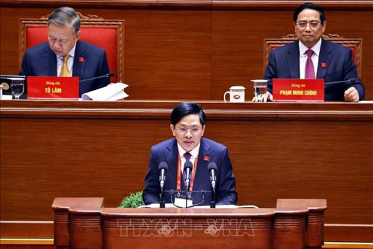 Tiếp tục đẩy mạnh, kiên quyết, kiên trì đấu tranh phòng, chống tham nhũng, lãng phí, tiêu cực