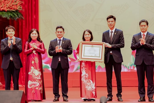 Hệ thống y tế MEDLATEC kỷ niệm 30 năm thành lập và đón nhận Huân chương Lao động hạng Nhì