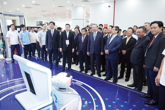 Tự chủ chiến lược trong hợp tác quốc tế về công nghệ chiến lược