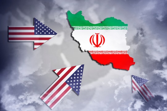 Khủng hoảng Hormuz: Ngoại giao trên “miệng núi lửa”
