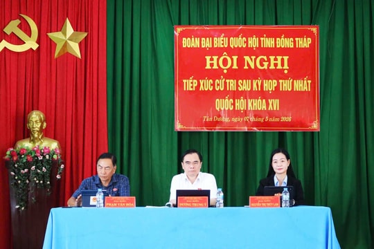 Đồng chí Dương Trung Ý, Tổng Biên tập Tạp chí Cộng sản tiếp xúc cử tri tại tỉnh Đồng Tháp