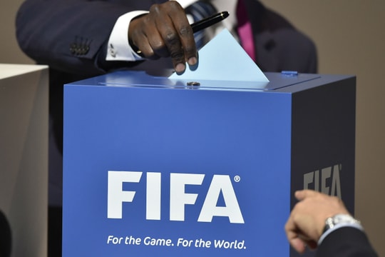 Đại án tham nhũng của FIFA Kỳ 4: "Nghệ thuật" mua phiếu bầu trong cuộc chiến giành ghế Chủ tịch FIFA
