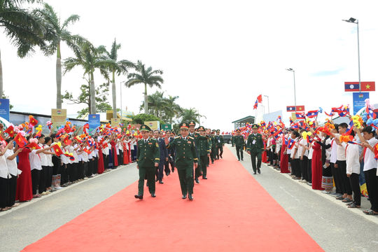 Giao lưu hữu nghị quốc phòng biên giới Việt Nam - Lào lần thứ 3: Bồi đắp quan hệ đặc biệt bằng những hoạt động thiết thực