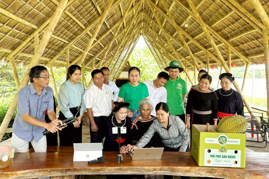 Đảng viên trong khu vực kinh tế tư nhân: Nêu gương từ những việc cụ thể trong kinh doanh