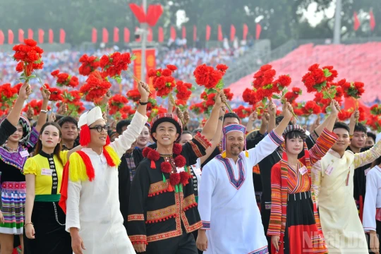 “Blung Hlâu" - từ chiêu bài tôn giáo đến âm mưu phá hoại khối đại đoàn kết toàn dân tộc Bài cuối: Ý Đảng, lòng dân - nền tảng sức mạnh đại đoàn kết trong kỷ nguyên mới