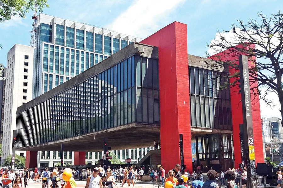 Lãng du ở xứ sở Samba