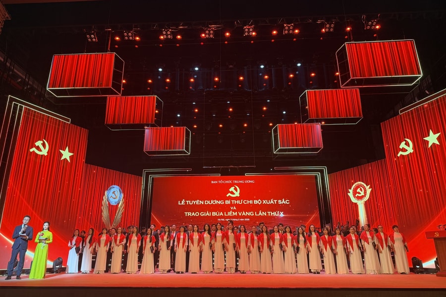 Tối nay (3-2), diễn ra Lễ tuyên dương bí thư chi bộ xuất sắc và trao Giải Búa liềm vàng lần thứ X – năm 2025