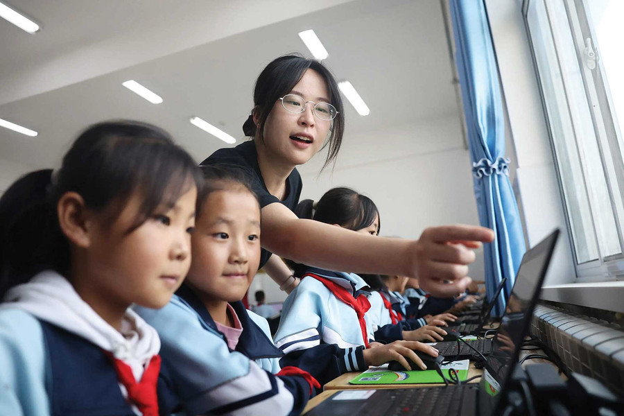 Những điều chưa biết về “chế độ trẻ vị thành niên” trong không gian số của Trung Quốc