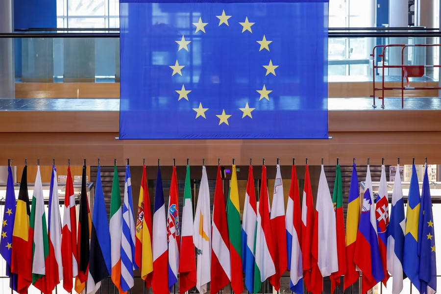 EU trước làn sóng cánh hữu và sự chuyển đổi mô hình phát triển