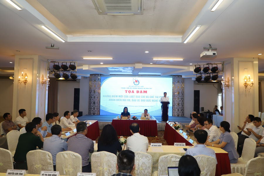 Những điểm mới của Luật Báo chí và chế tài pháp lý: Nhận diện rủi ro, bảo vệ đạo đức nghề báo