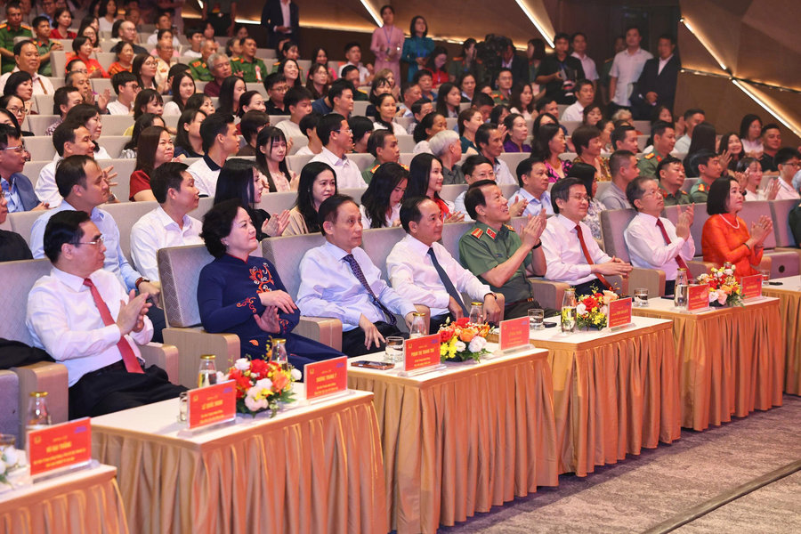 Từ dư âm “Sao Độc lập” đến ngày Tết Độc lập thứ 81: Thắp sáng khát vọng Việt Nam và lan tỏa nghĩa tình đồng hành