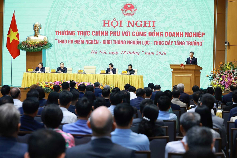 Tháo gỡ điểm nghẽn thể chế, khơi thông nguồn lực cho tăng trưởng 2 con số